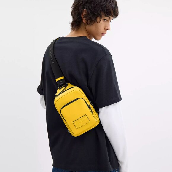 NWT Coach CX071 Leather Racer Sling Pack in Honey - Picture 5 of 7